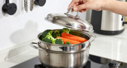 How Long to Steam Vegetables Without Losing Crunch